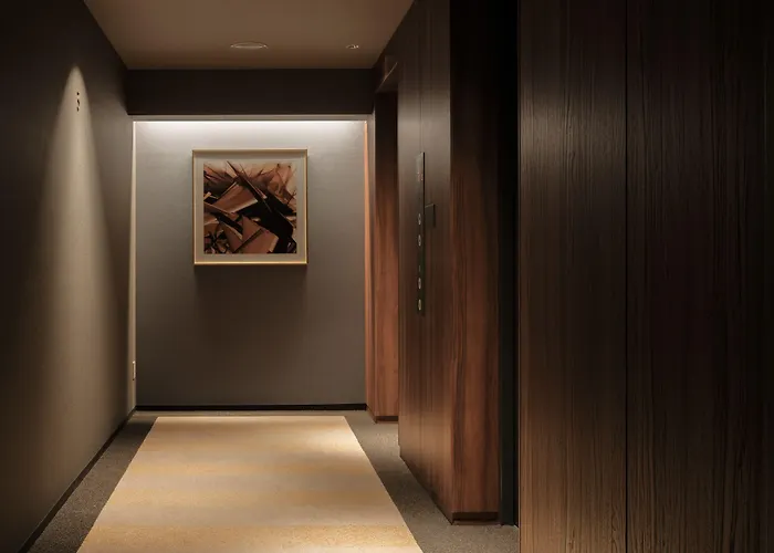 Nest Tokyo Hanzomon